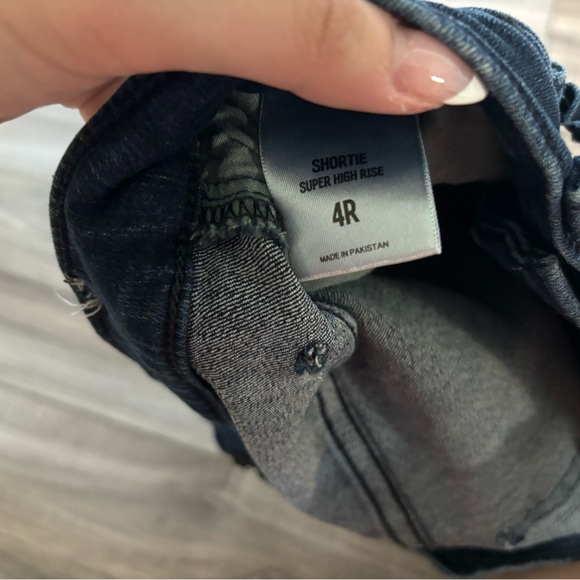 Express Shortie High Rise Shorts - Picture 4 of 4